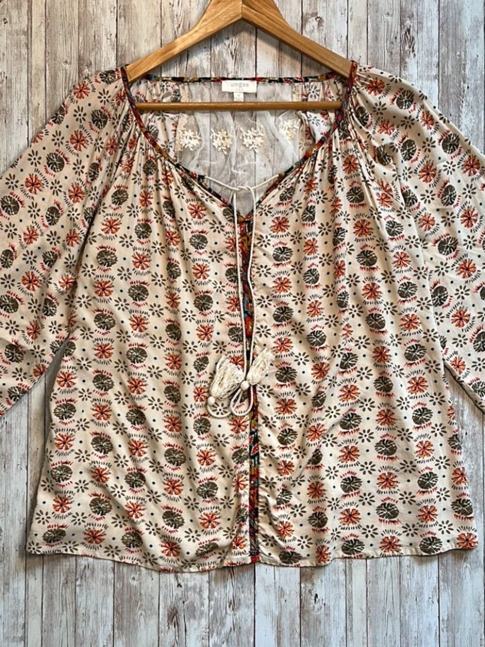 Umgee Women's Flowy Peasant Blouse Boho sz Medium Lace Panel Tassel Tan Orange - Picture 2 of 15